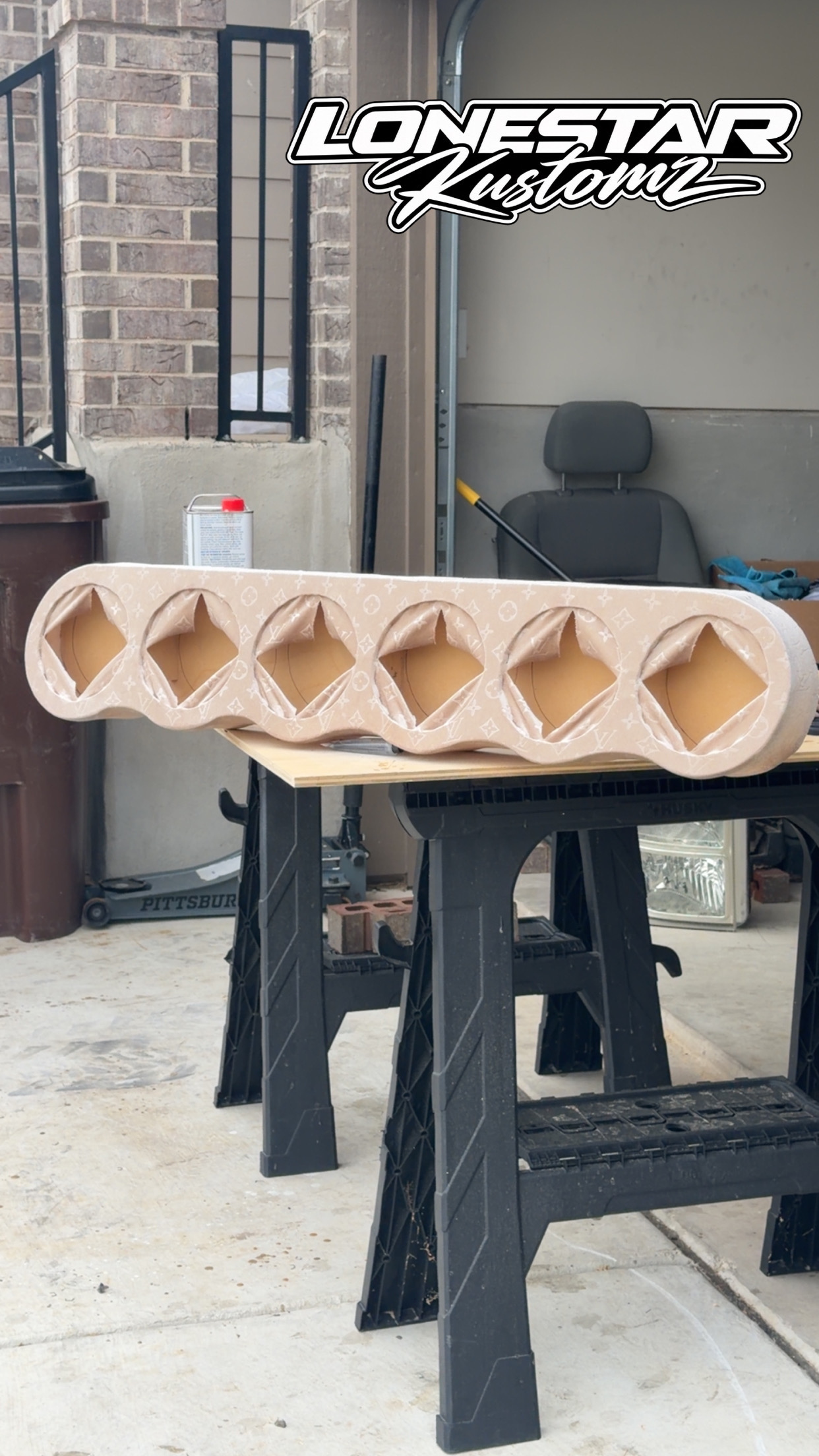 Six-speaker rack in progress